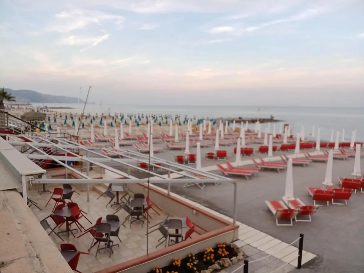 Messico Nuvole Apartment Loano Italy